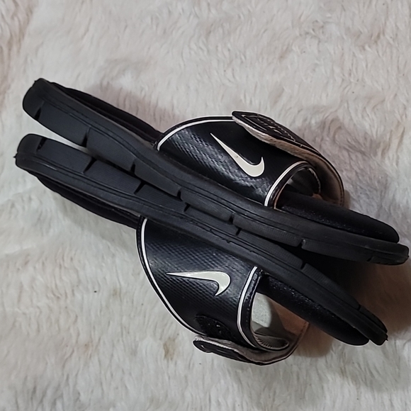 Nike comfort footbed soft foam slides beach vacation 360883-011 Sz10 black white - Picture 11 of 14